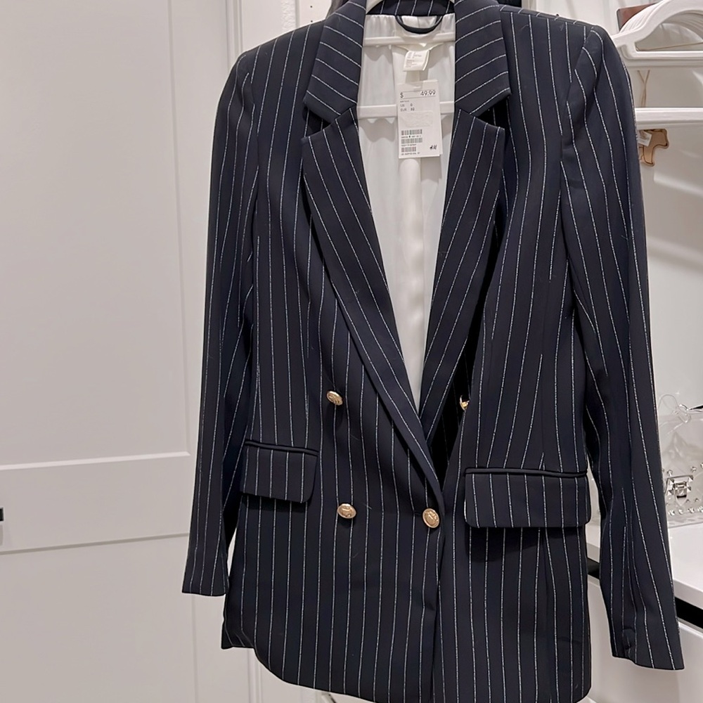 NWT/NBW H&M Navy Blue Pinstripe Blazer